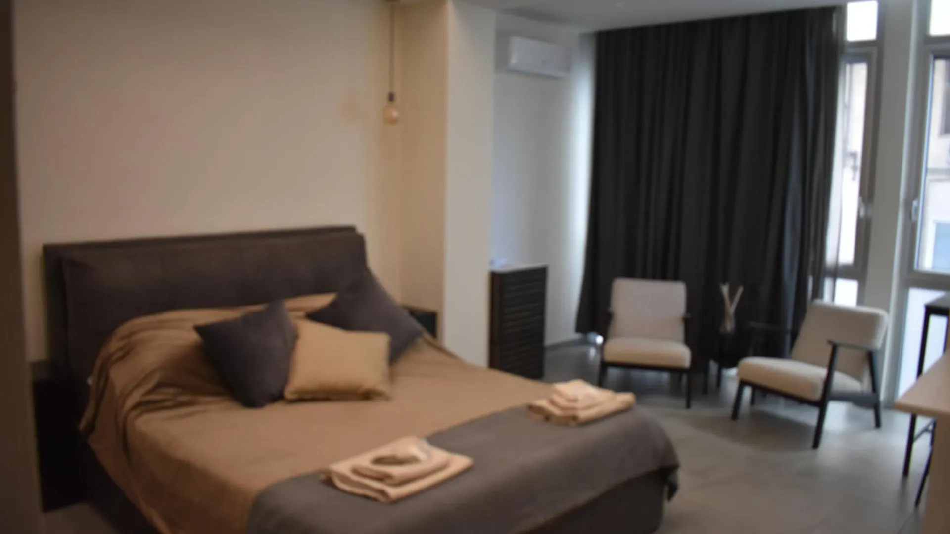 Mimmu Private Rooms Naples Italy